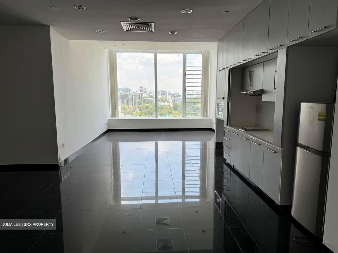 The Central (D1), Office #573411121